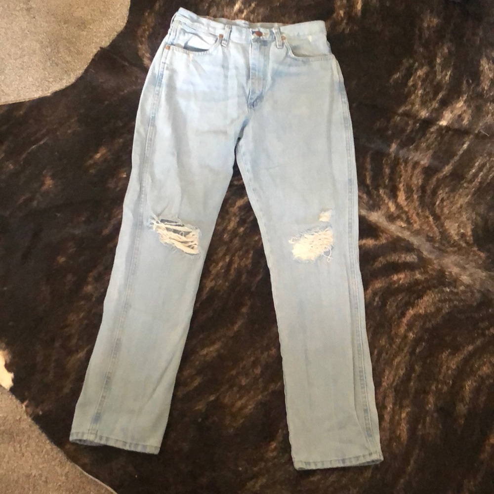 Wrangler Women’s Cowboy Cut Slim Fit Natural Rise Waist Jeans